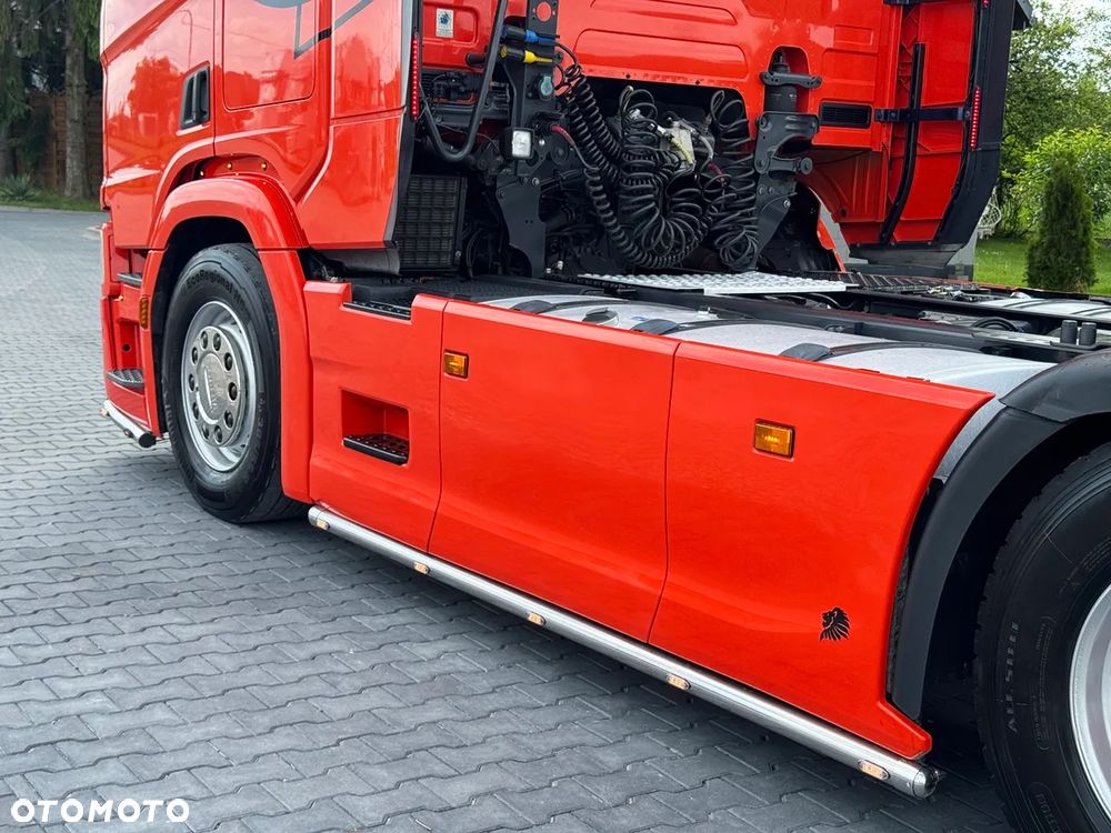 Scania R 450 / ACC / DWA DUŻE ZBIORNIKI ON / DWA ŁÓŻKA / RETARDER / DUŻA NAVI / VIRTUAL KOKPIT - 19