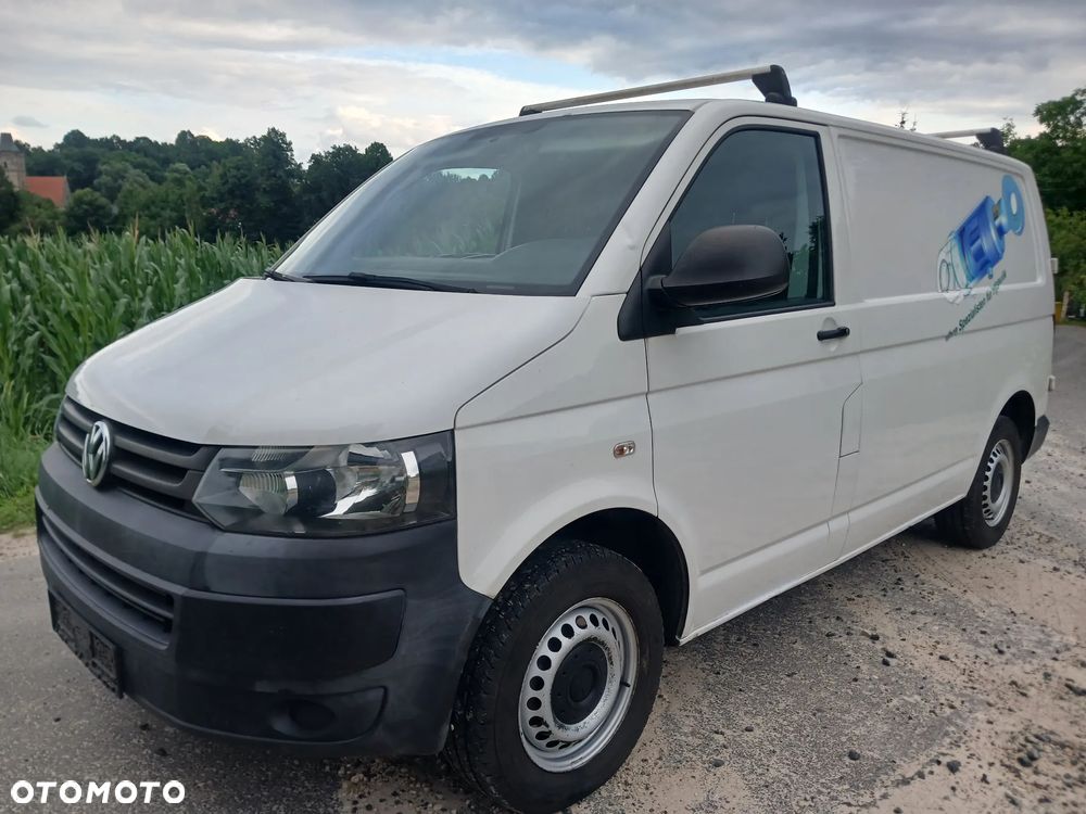Volkswagen Transporter - 2