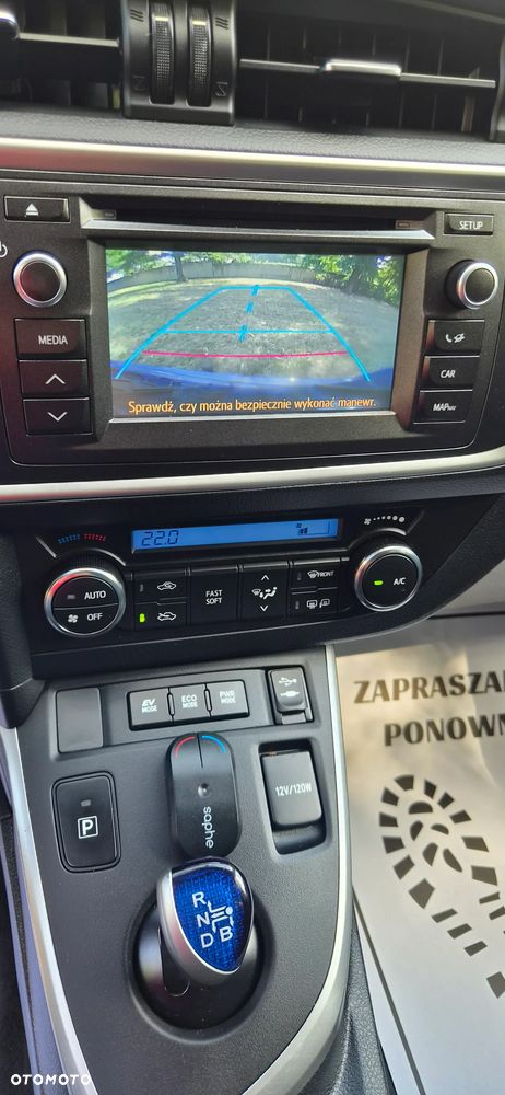 Toyota Auris 1.8 HSD Luna - 22