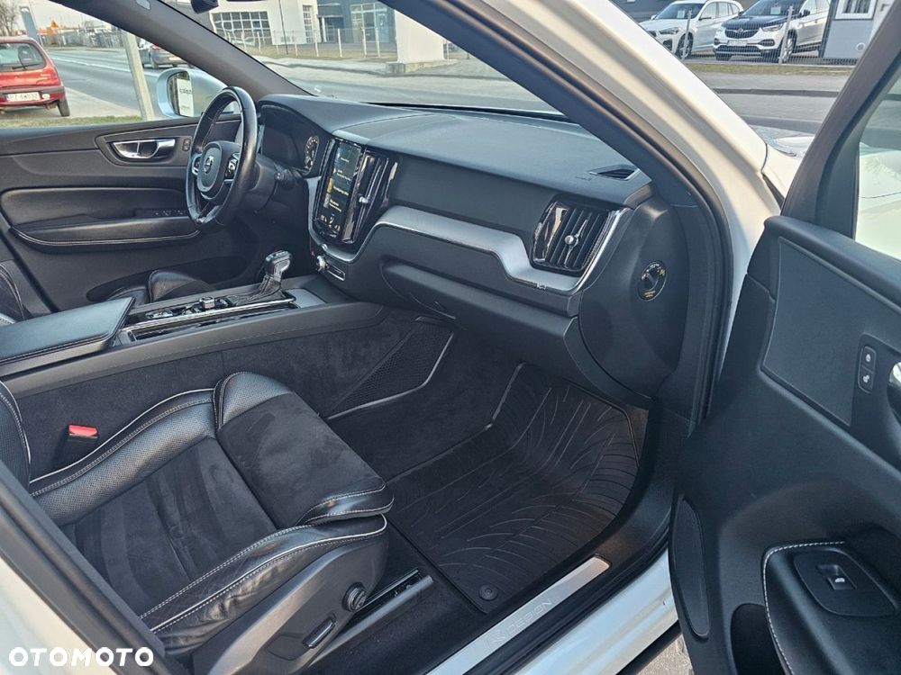 Volvo XC 60 - 21