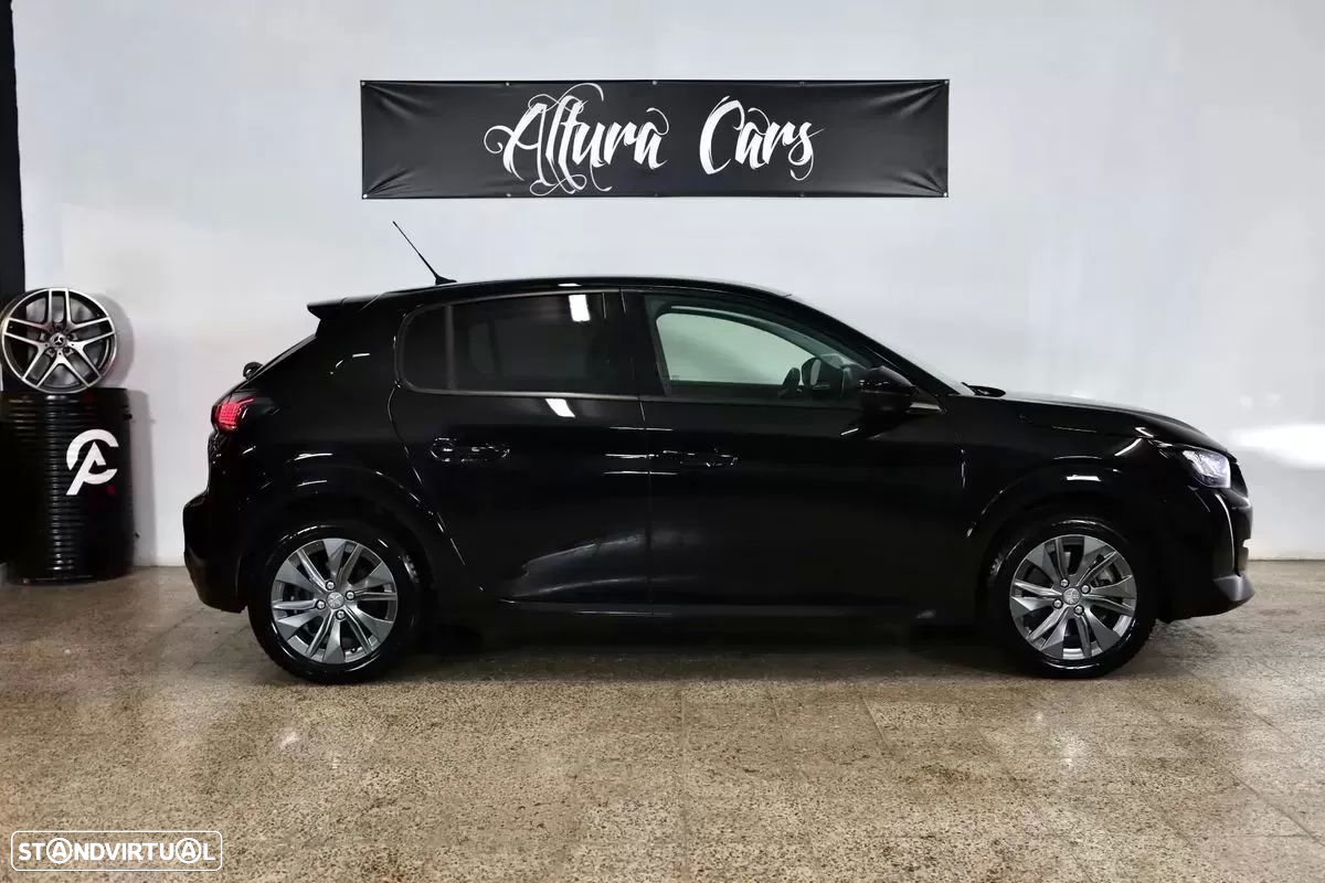 Peugeot e-208 50 kWh Allure - 17