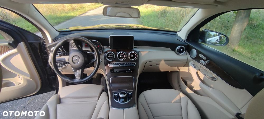 Mercedes-Benz GLC - 16