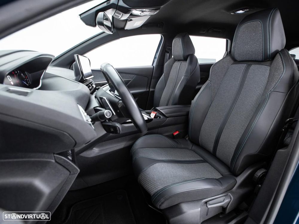 Peugeot 5008 - 8