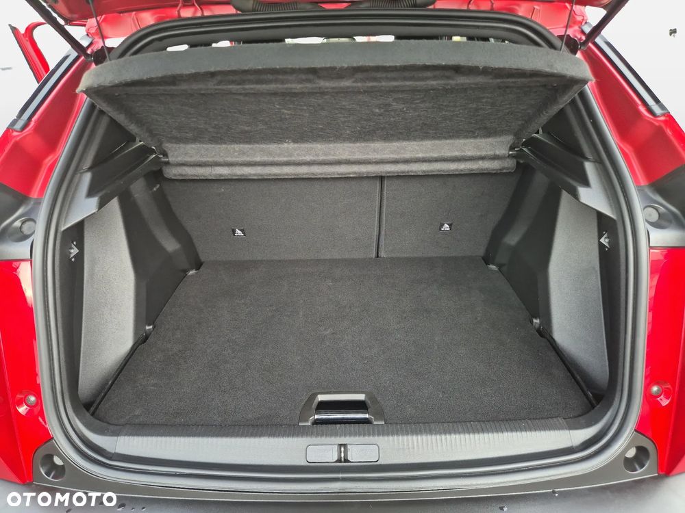 Peugeot 2008 PureTech 100 Allure S&S BVM6 - 24