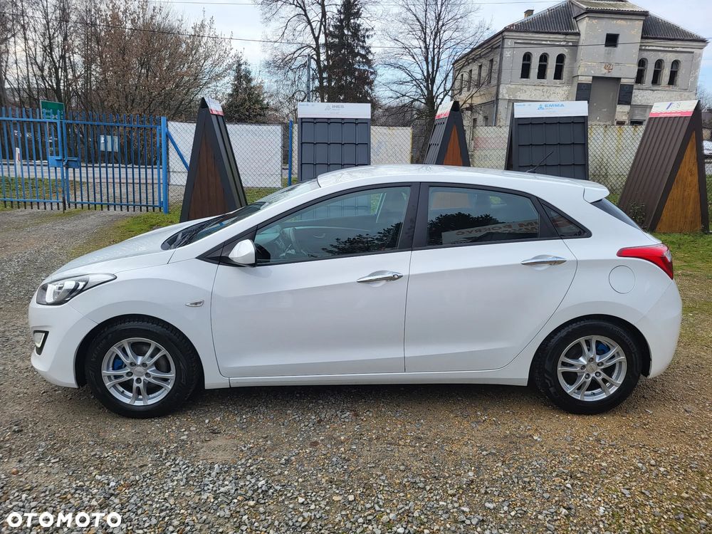 Hyundai i30 1.4 Classic + - 3