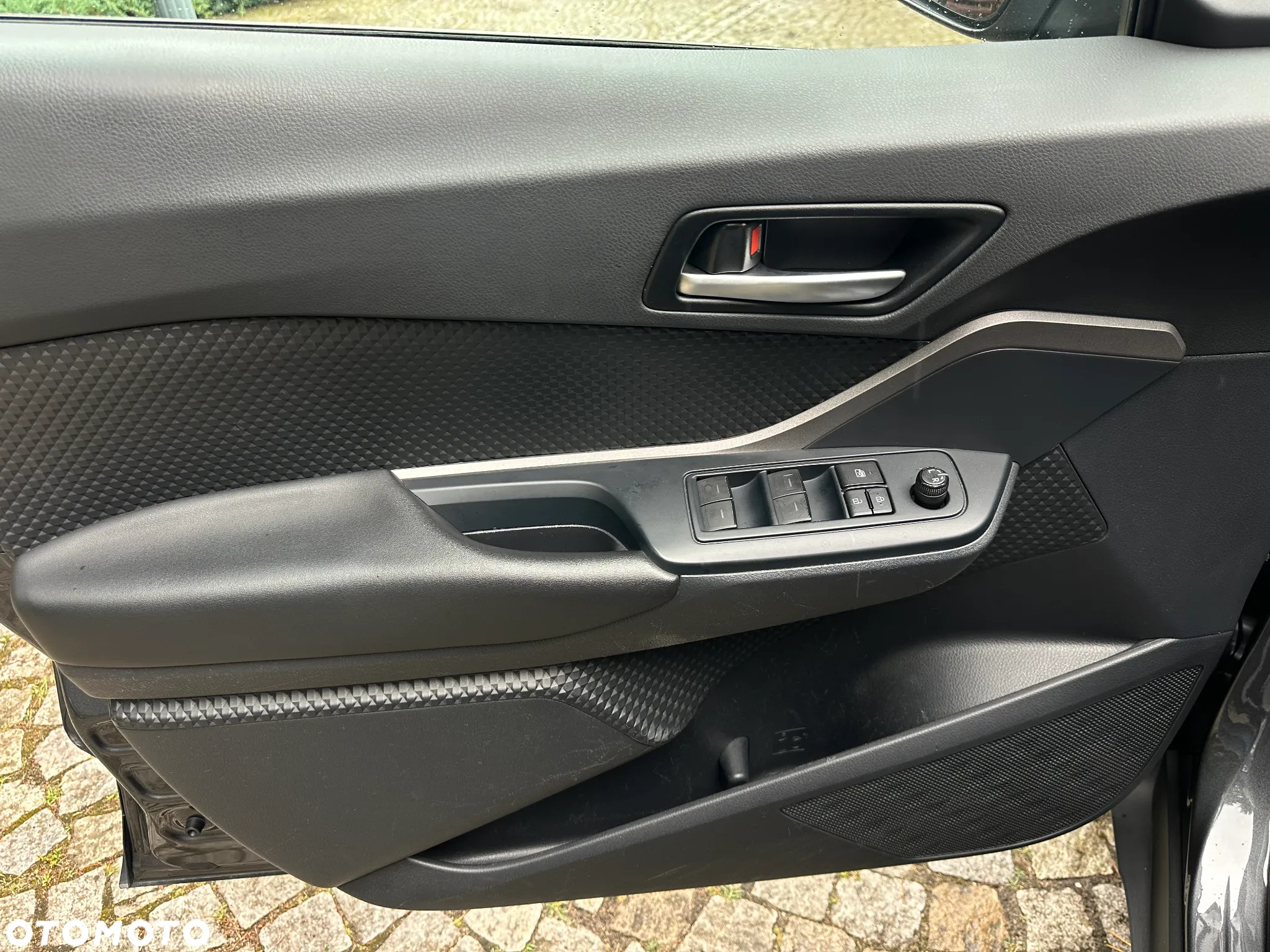 Toyota C-HR 1.8 Hybrid Comfort - 13