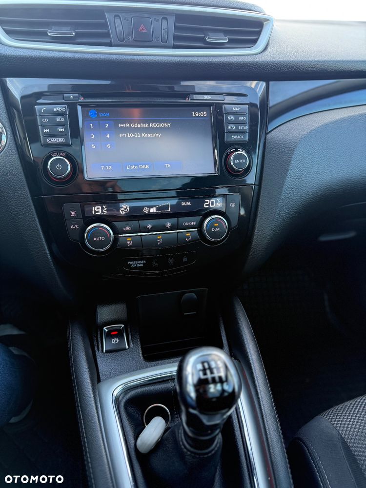 Nissan Qashqai 1.2 DIG-T N-Vision EU6 - 22