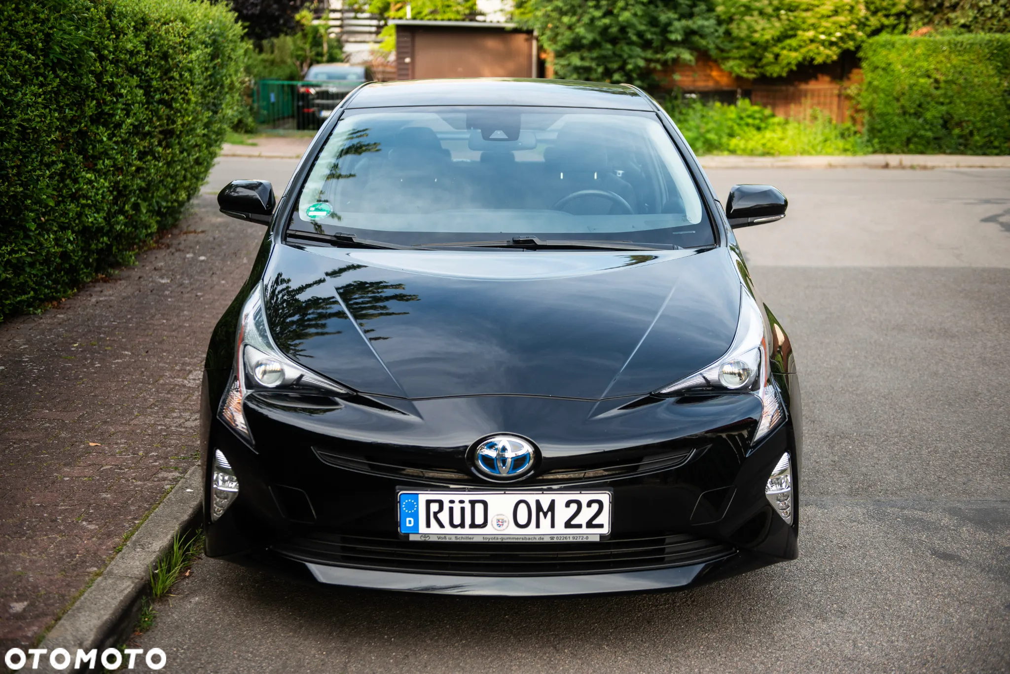 Toyota Prius 1.8 Hybrid Premium - 2
