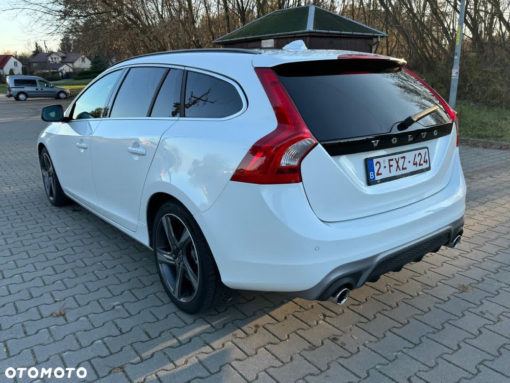 Volvo V60 D4 Drive-E R-Design Summum - 12