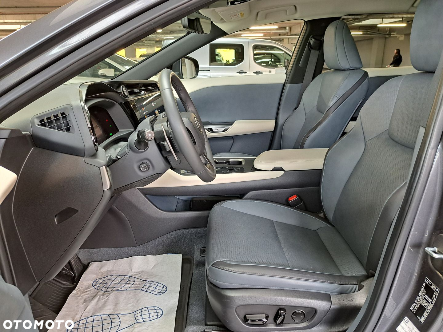 Lexus RZ 450e Prestige DIRECT4 - 10