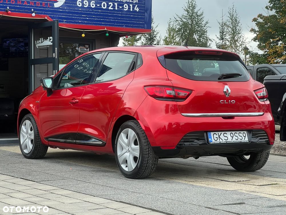Renault Clio 1.2 16V 75 Life - 7