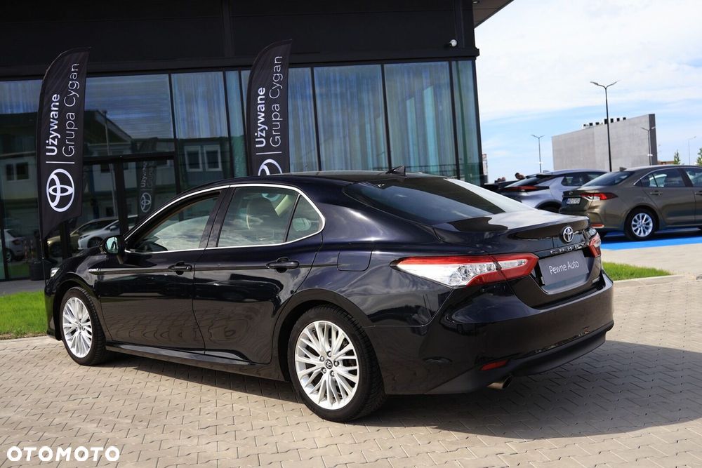 Toyota Camry 2.5 Hybrid Executive CVT - 14