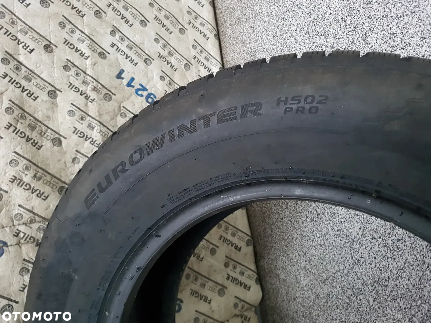 OPONA FALKEN EUROWINTER HS02PRO  235/65R17  235/65/17 - 5