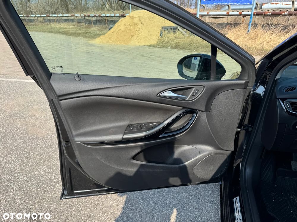 Opel Astra 1.4 Turbo Start/Stop Dynamic - 27