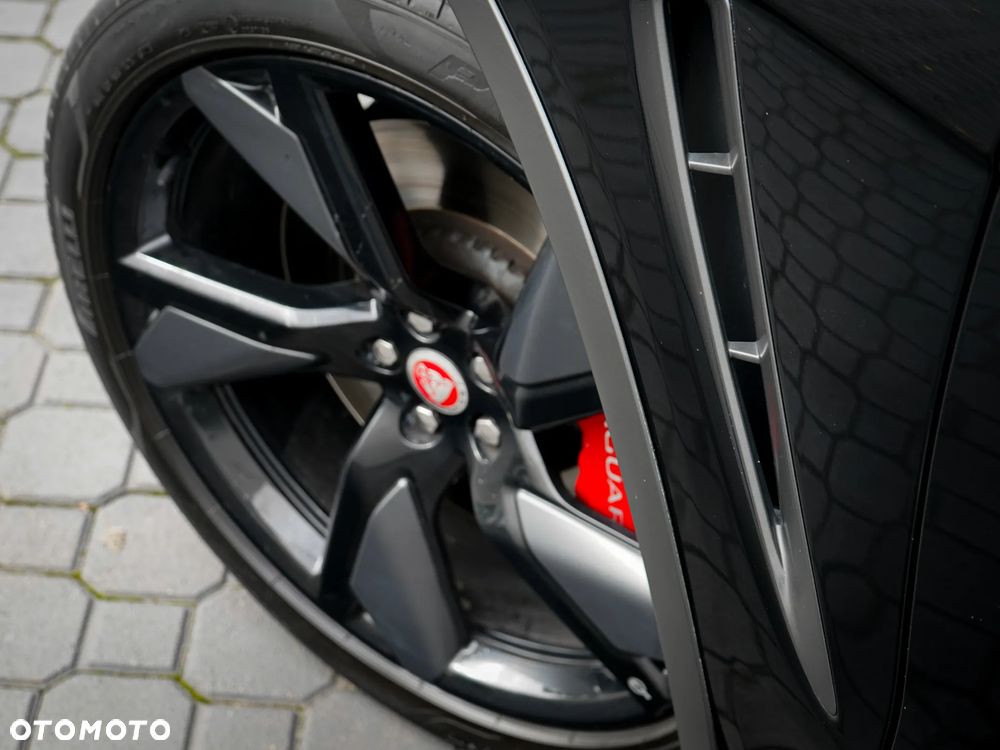 Jaguar F-Pace 5.0 V8 P550 AWD SVR - 8