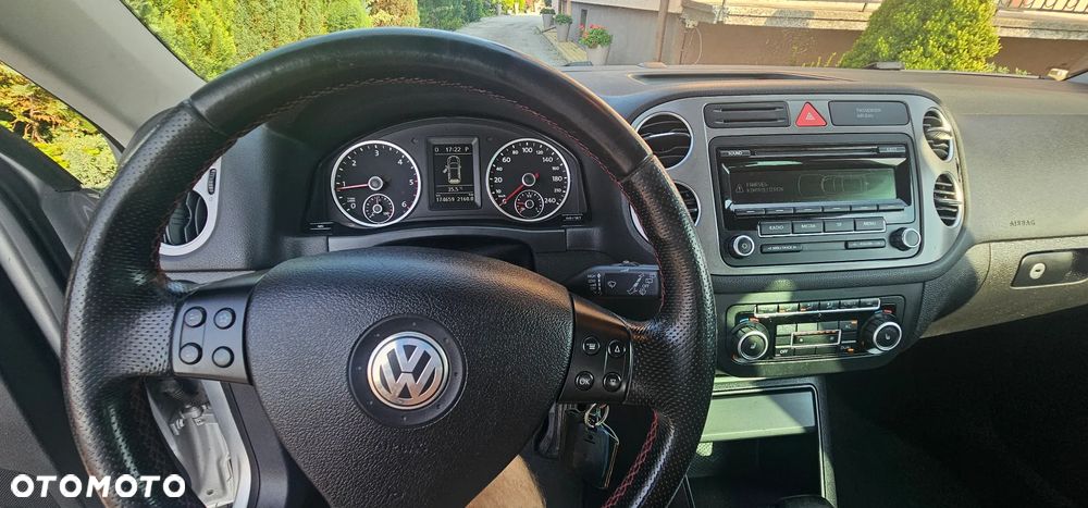Volkswagen Tiguan - 10