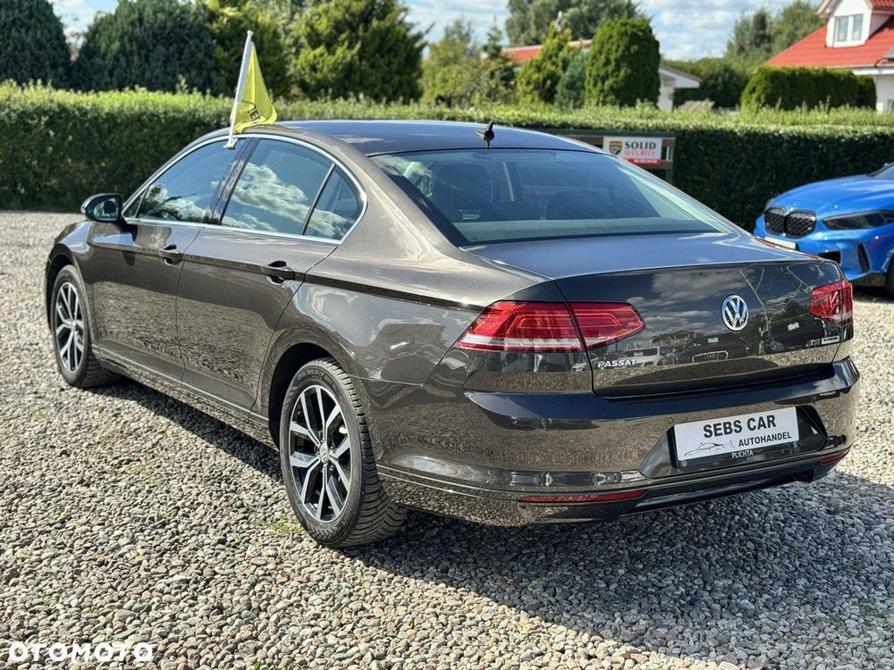 Volkswagen Passat 1.5 TSI EVO Comfortline - 4