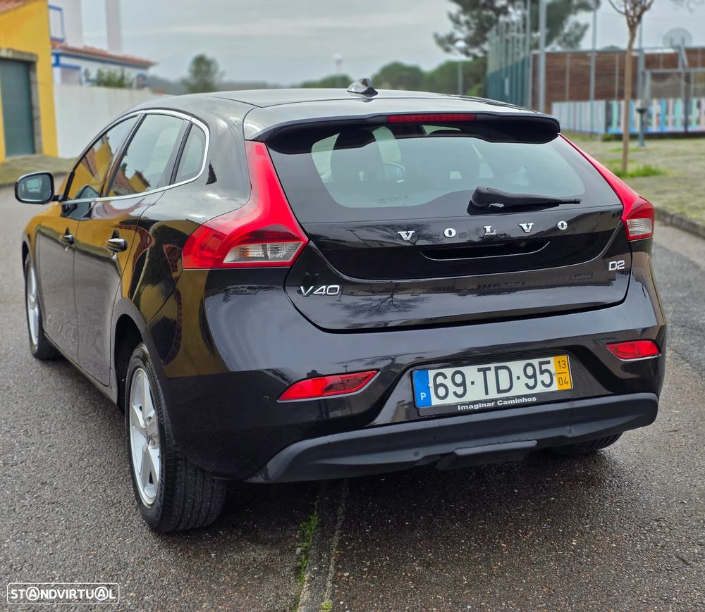 Volvo V40 D2 - 10