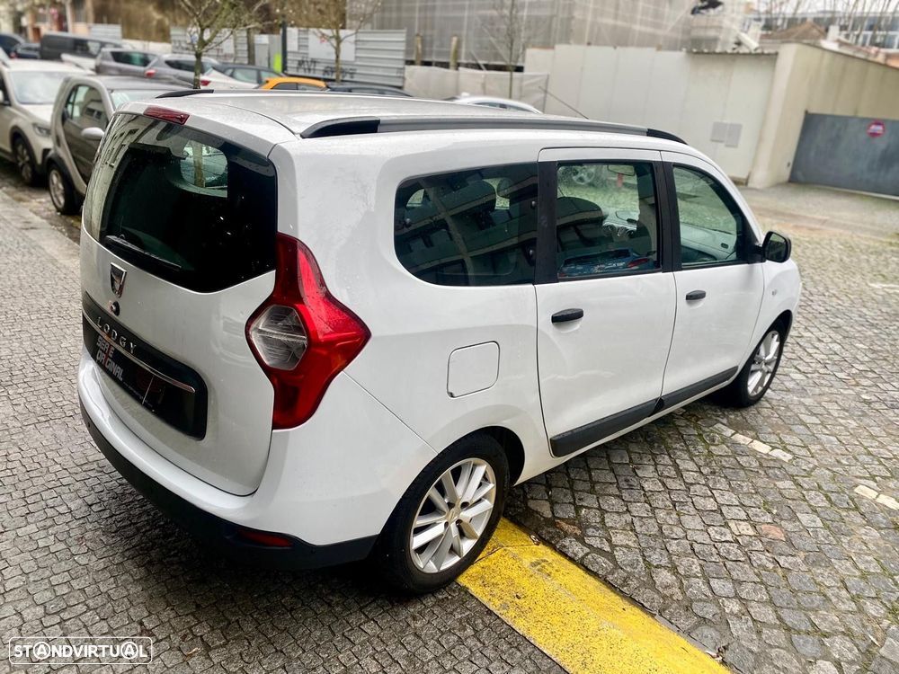 Dacia Lodgy 1.5 Blue dCi Comfort 7L - 6