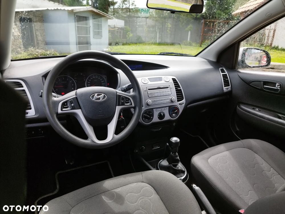 Hyundai i20 - 10