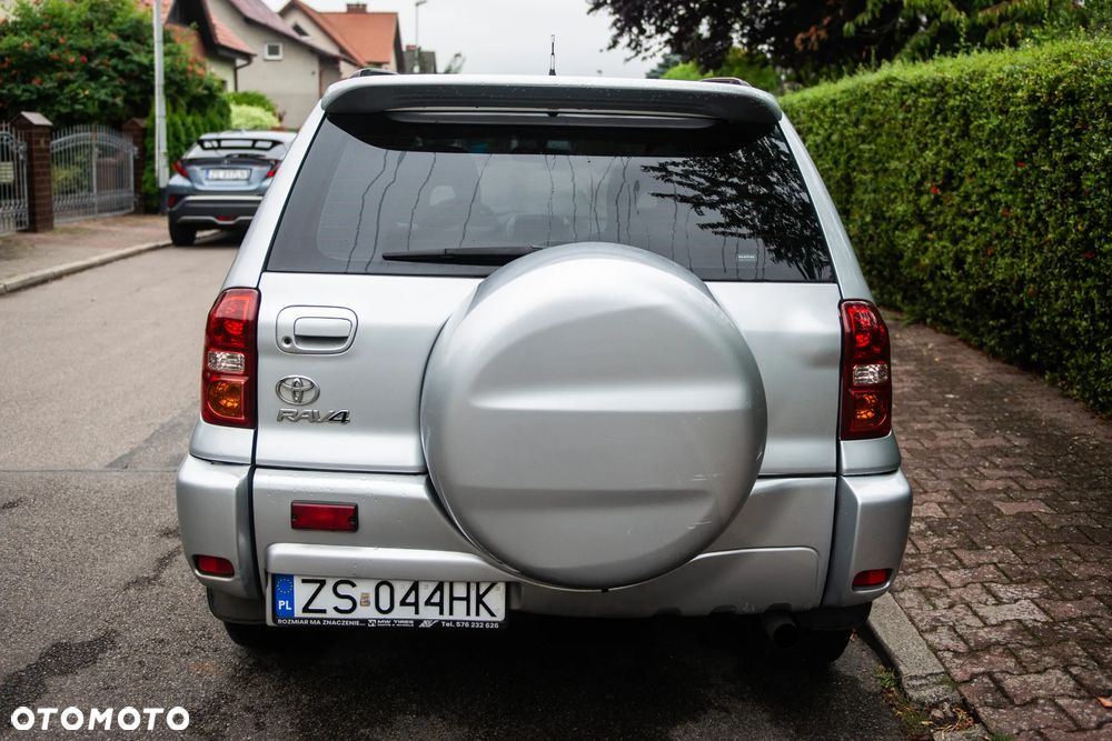 Toyota RAV4 1.8 VVT-i 4x2 - 13