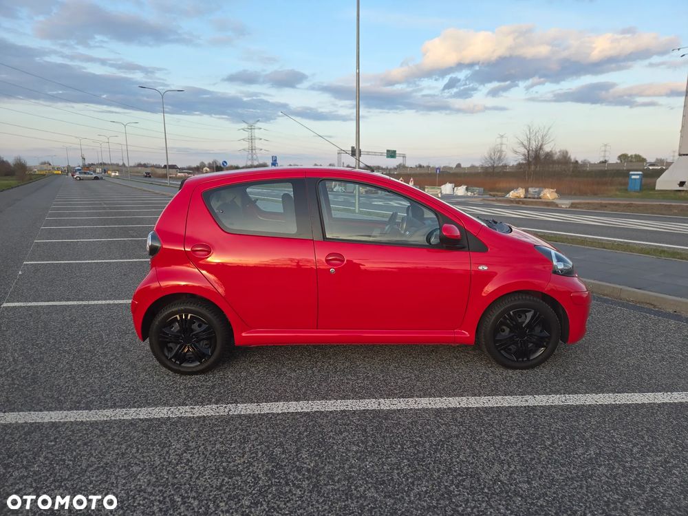 Toyota Aygo CoolRed - 6