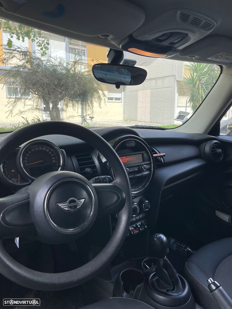 MINI 3 Portas One D Blackyard - 9