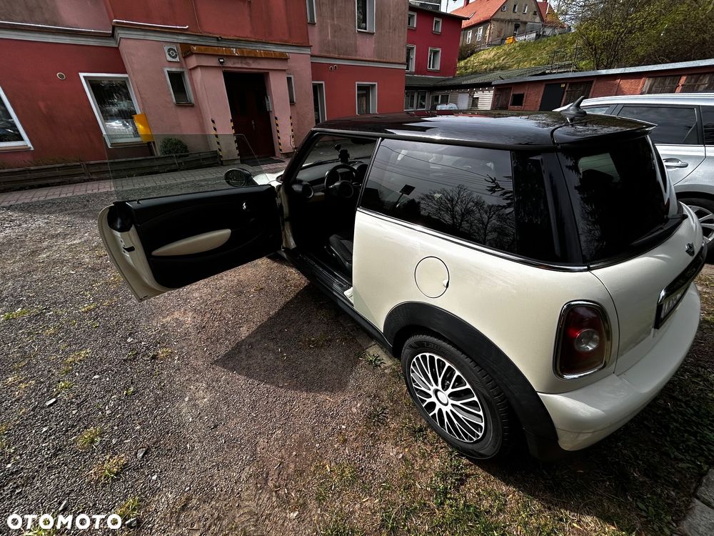 MINI ONE Standard - 7