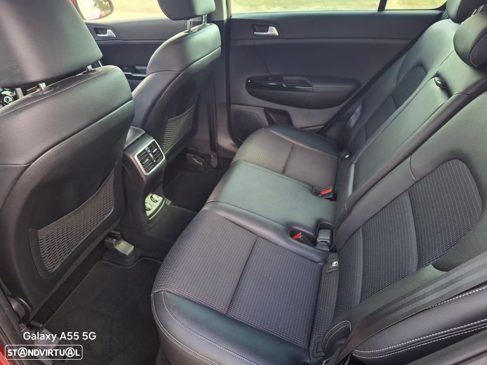 Kia Sportage 1.6 CRDI ISG MHEV Tech - 23