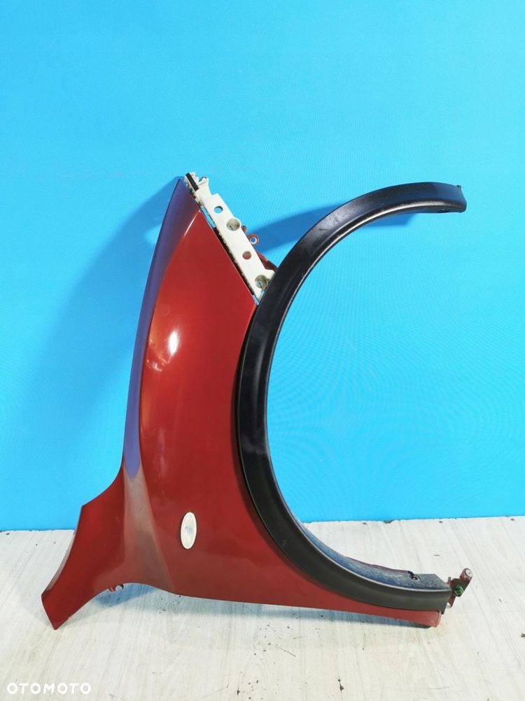 Nissan Juke F15 błotnik przód przedni prawy ślizg listwa NAH - 1