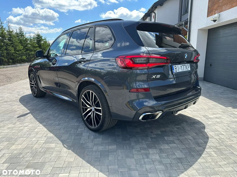 BMW X5 xDrive50i Sport-Aut - 9