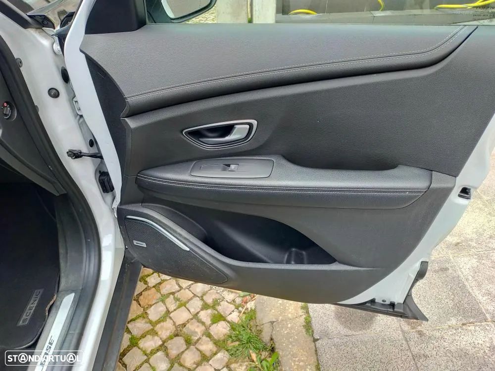 Renault Grand Scénic 1.5 dCi Bose Edition EDC SS - 38