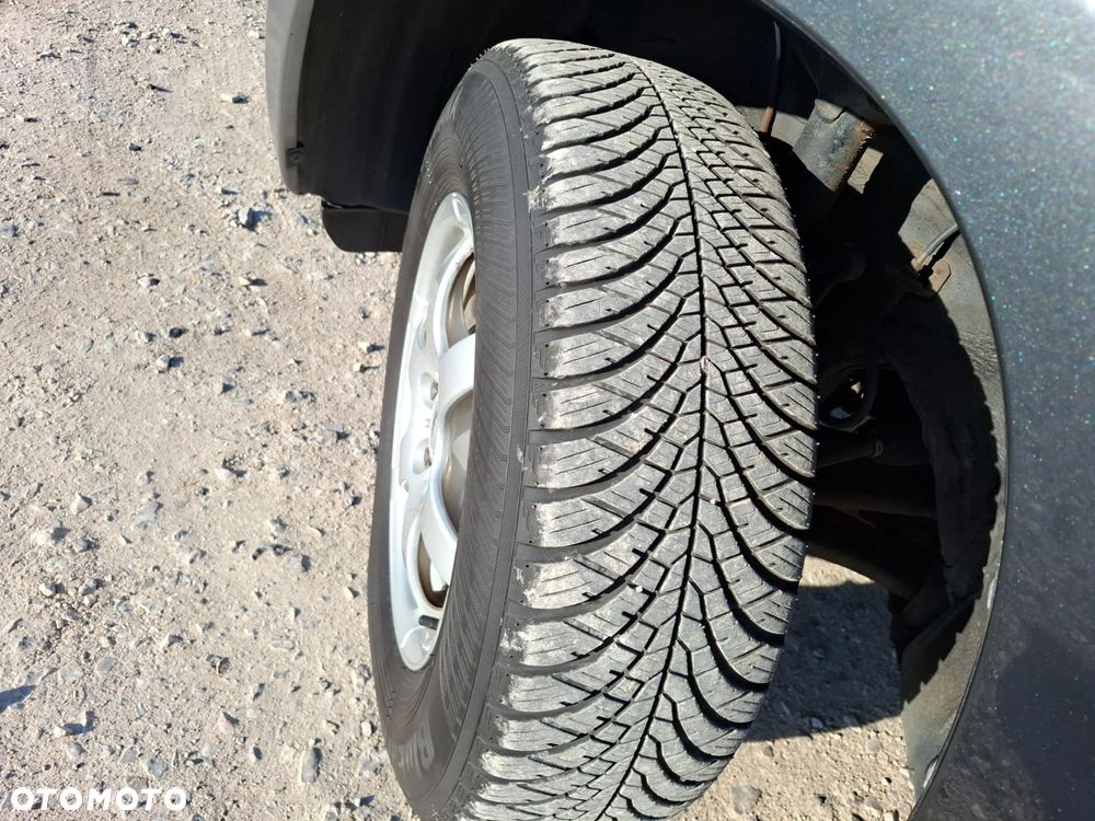 Toyota RAV4 4x2 - 18