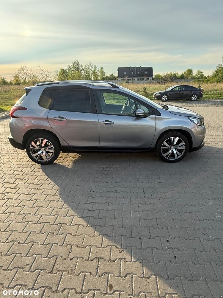 Peugeot 2008 BlueHDi 100 STOP & START Active - 16