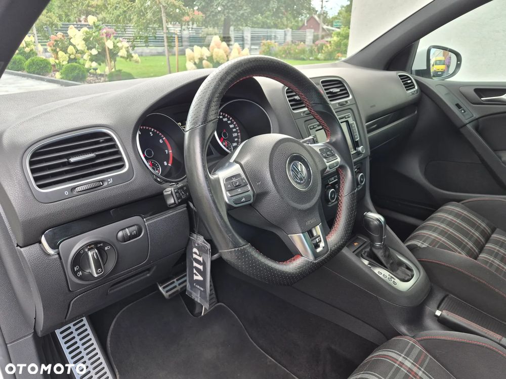 Volkswagen Golf 2.0 GTI DSG - 30