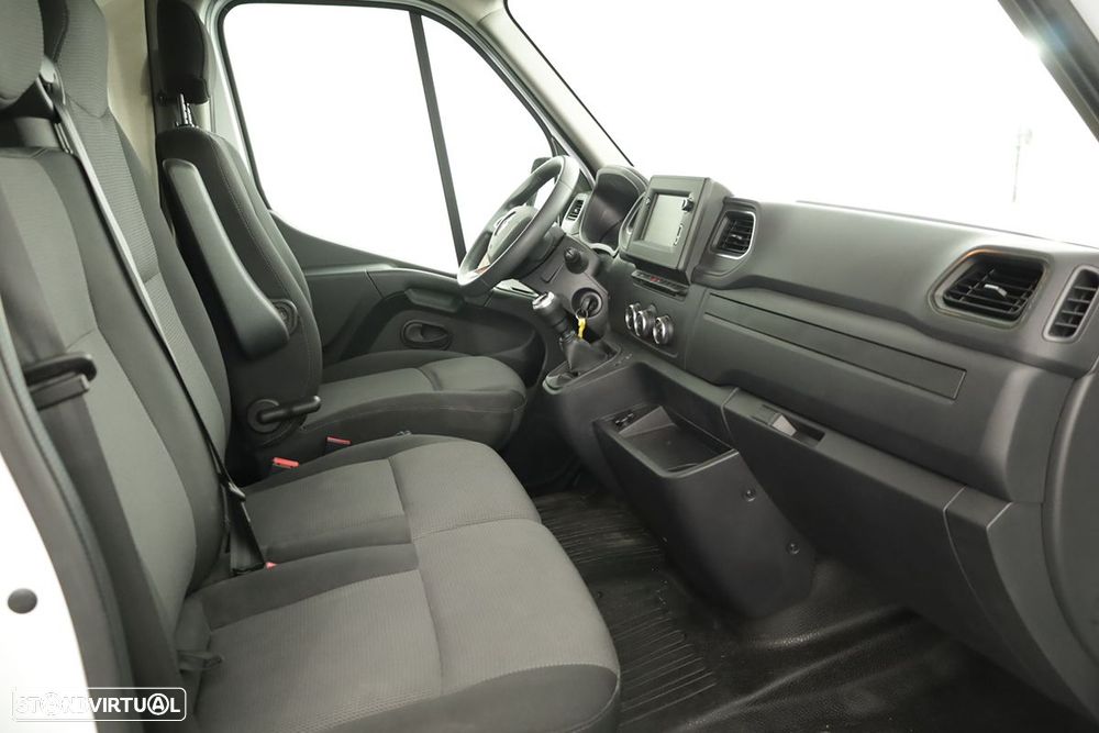 Renault master ver-2-3-dci-l2h2-3-5t - 18