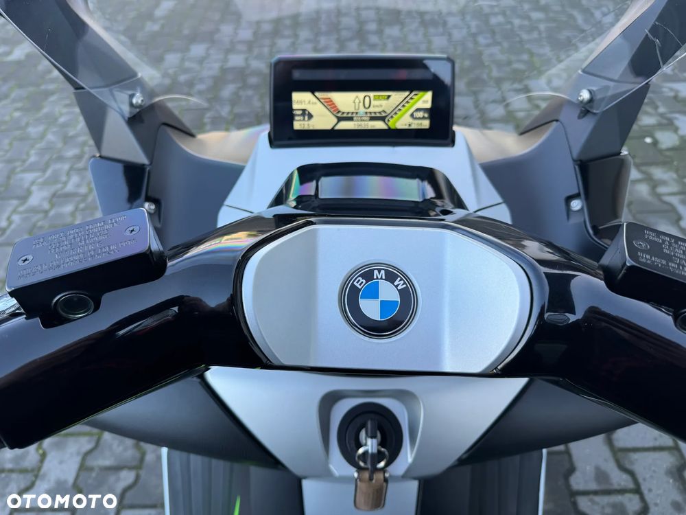 BMW CE 04 - 36