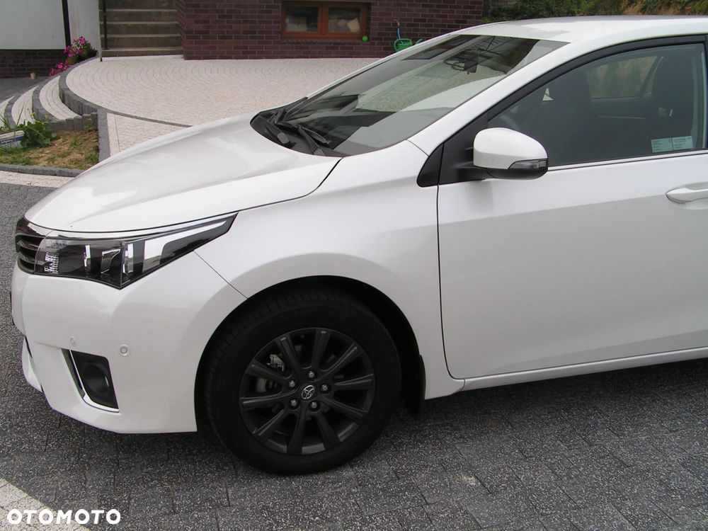 Toyota Corolla 1.6 Premium EU6 - 2