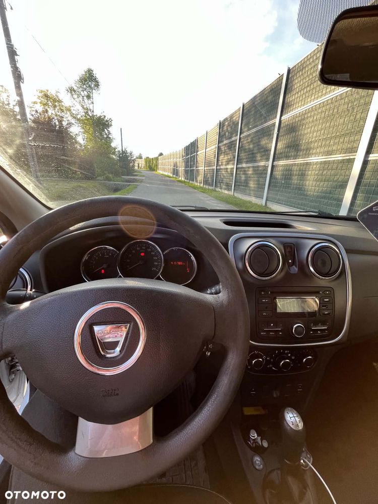Dacia Sandero - 6