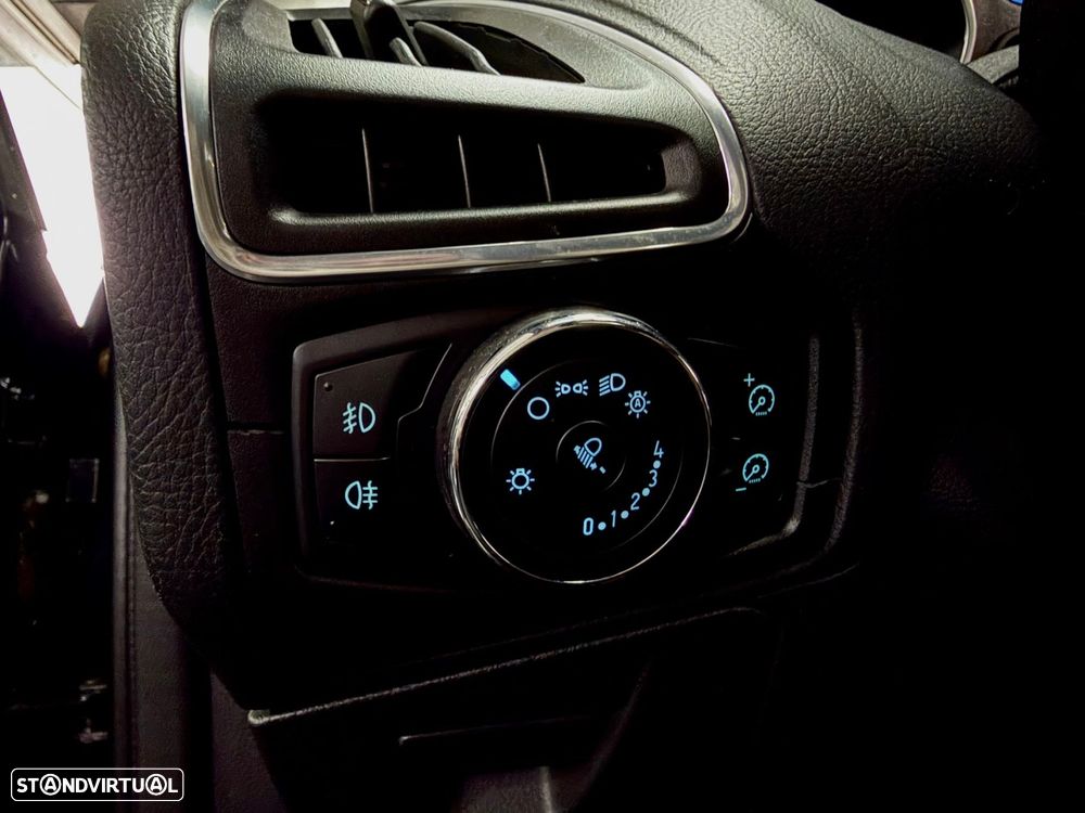 Ford Focus 1.0 SCTi Titanium - 9