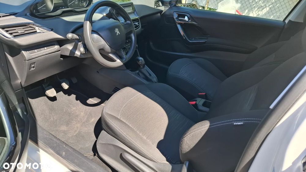 Peugeot 208 PureTech 68 Active - 14