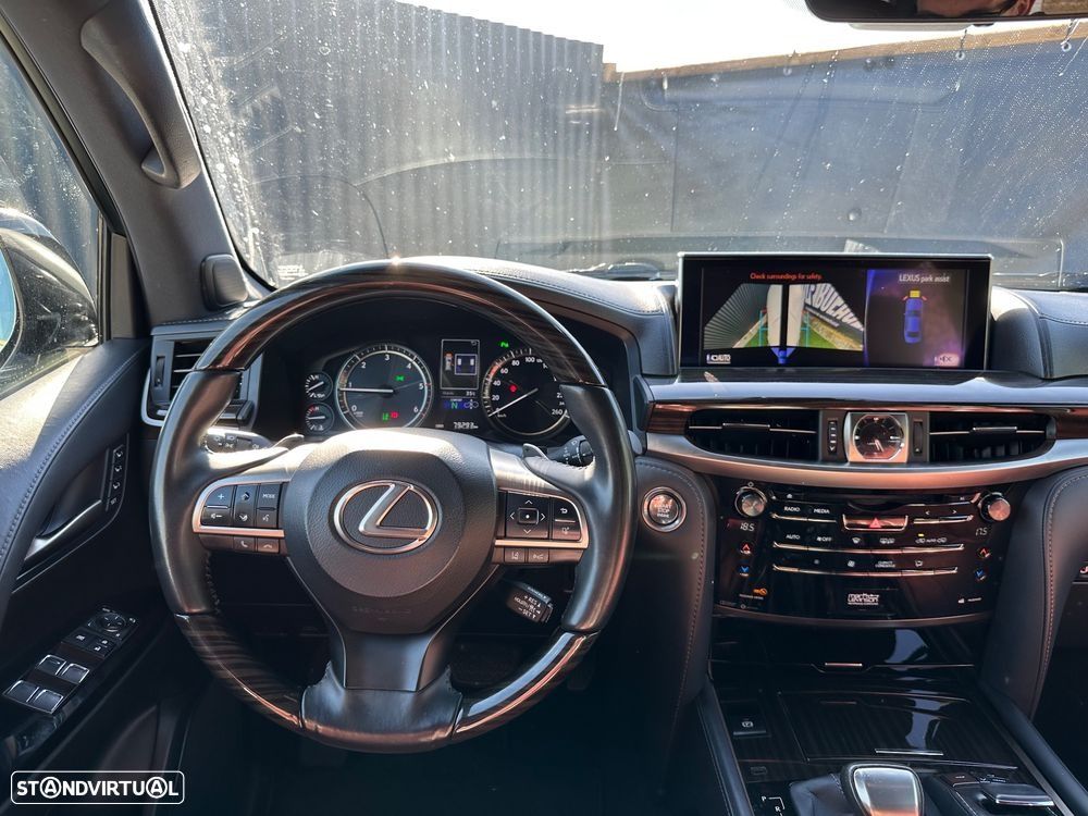 Lexus LX 450 - 16