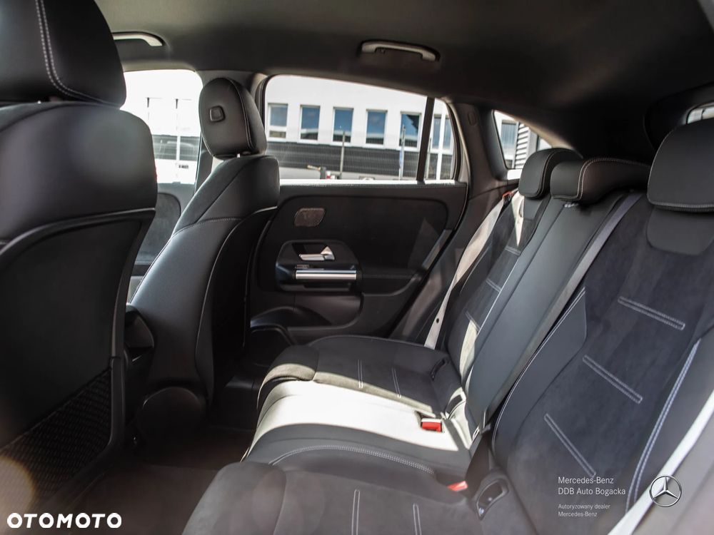 Mercedes-Benz GLA 200 mHEV AMG Line 7G-DCT - 8