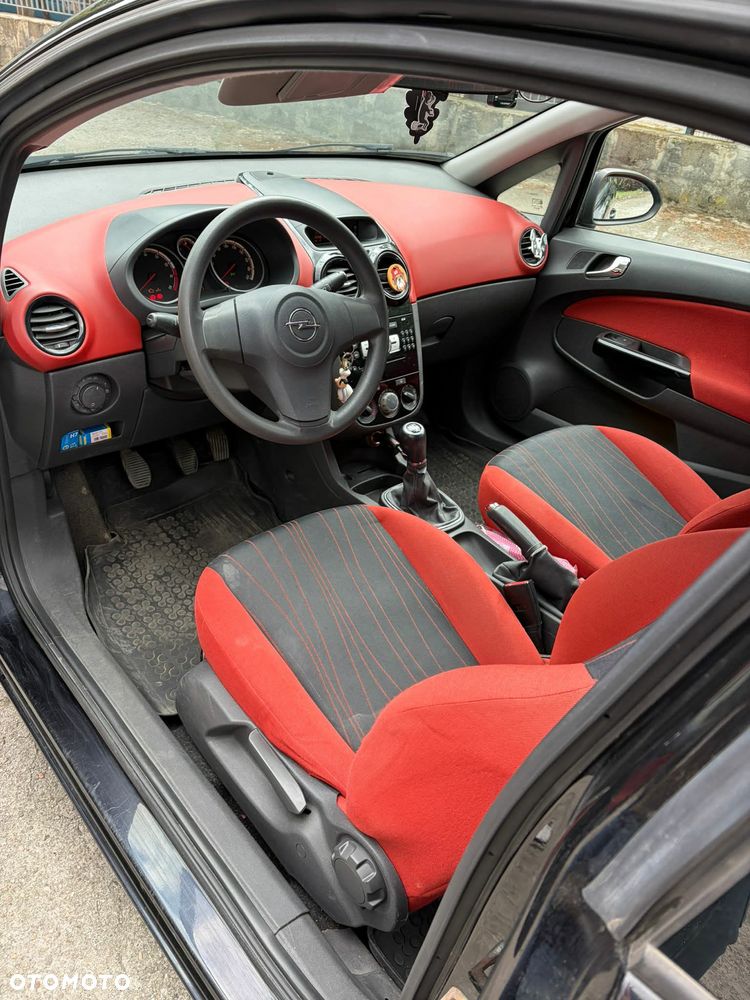 Opel Corsa 1.4 16V Cosmo - 4