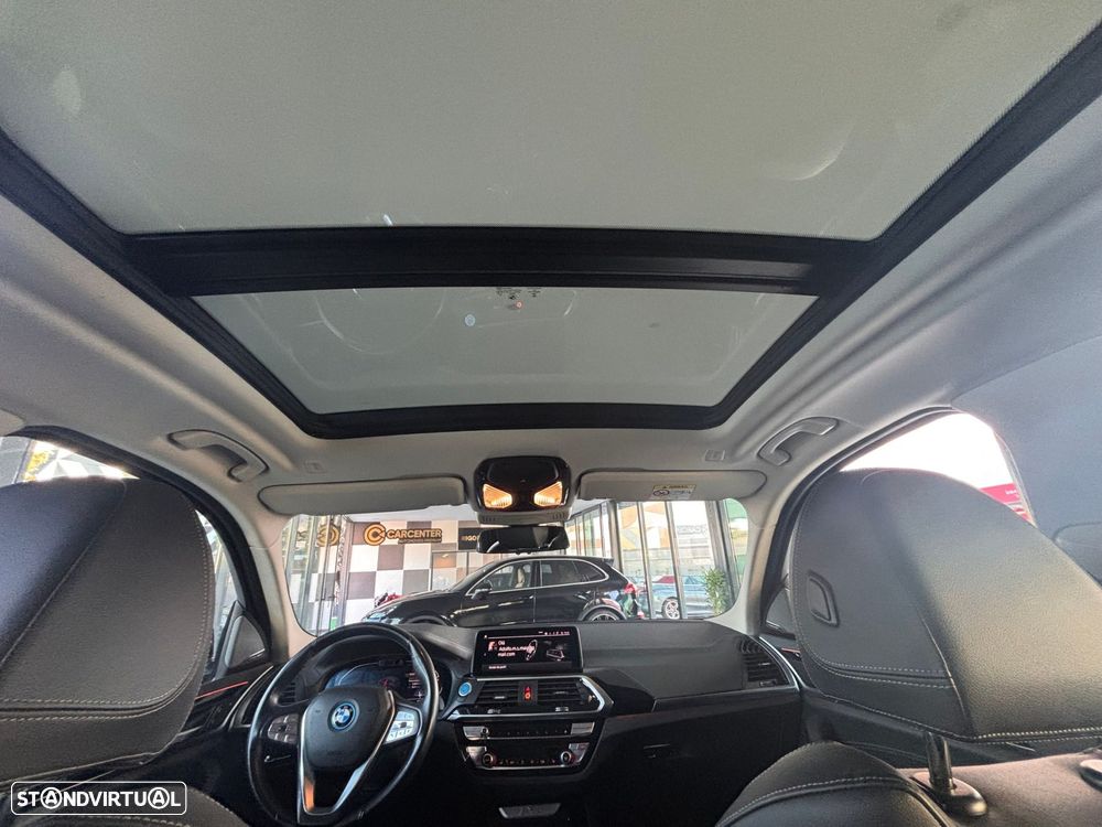 BMW iX3 Inspiring - 9