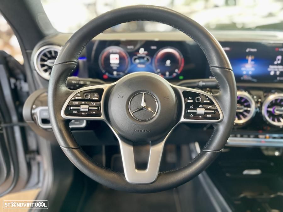 Mercedes-Benz CLA 180 7G-DCT Edition Progressive Line - 15