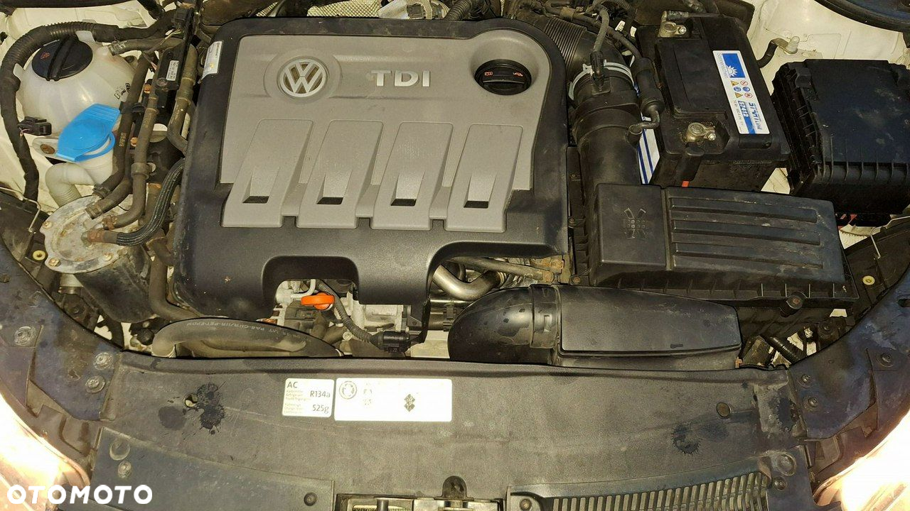 Volkswagen Golf - 28