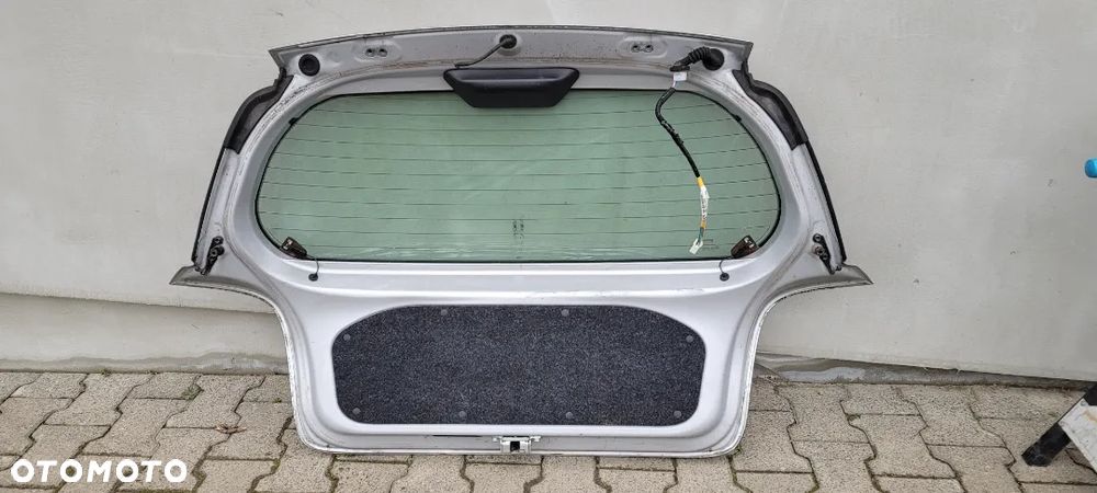 300ZŁ klapa Bagaznika Yaris I francuz Kod koloru 1E7 - 7