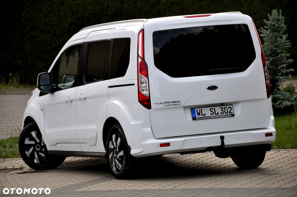 Ford Tourneo Connect 1.6 TDCi Titanium - 22