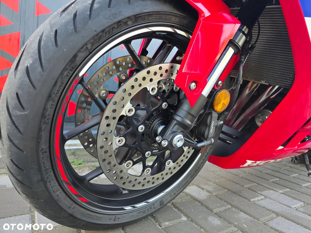 Honda CBR - 14